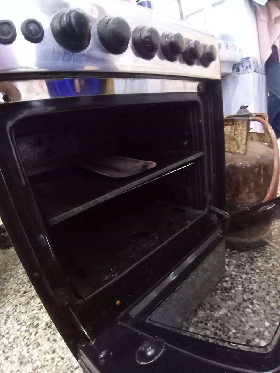 السلآم عليكم طباخ للببع مكان الشعب


**إذا كنت صاحب هذا الإعلان وتريد حذفه لأي سبب، رجاءا أرسل رسالة إلى الدعم الفني**