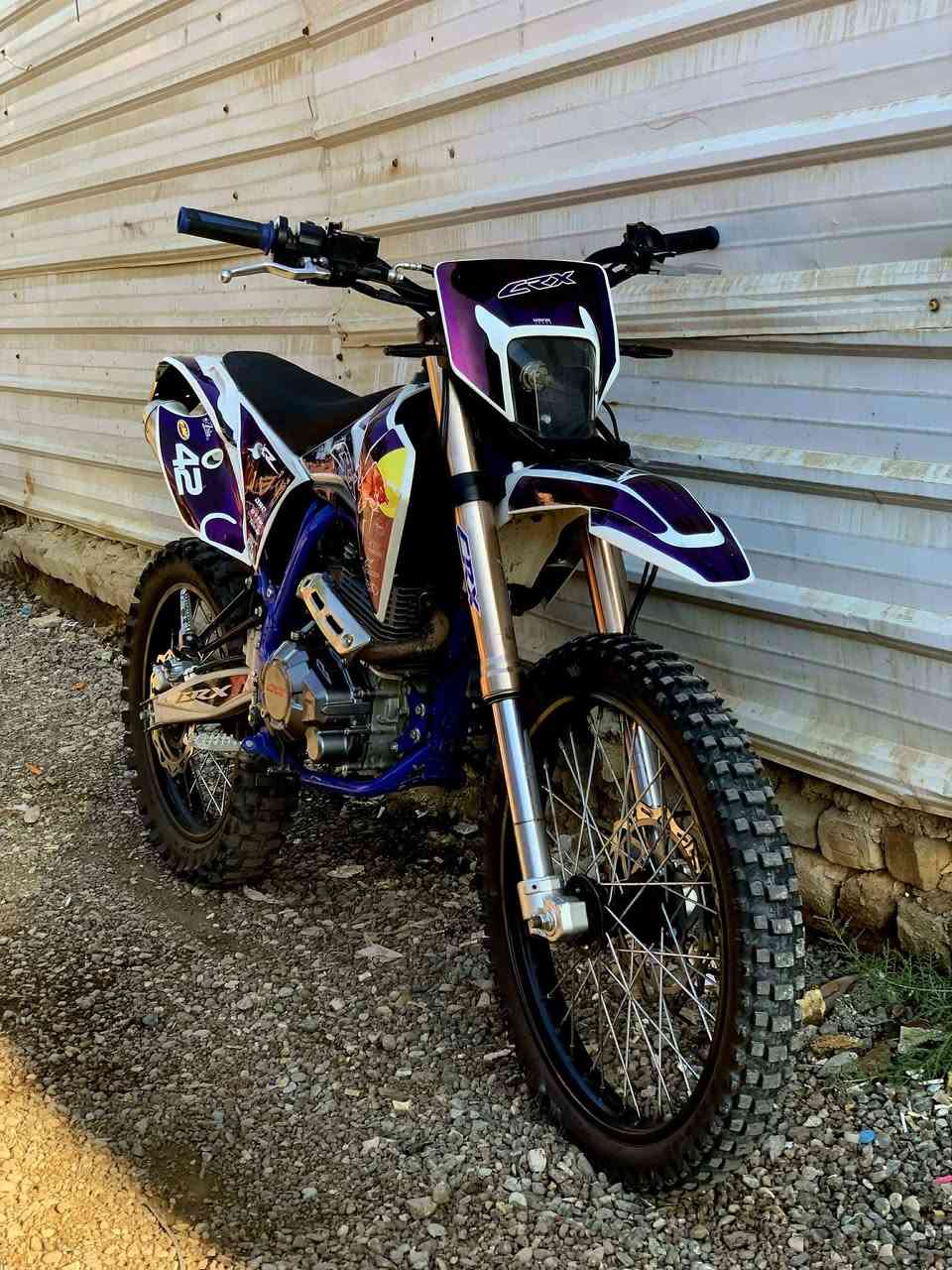 قفاز crx مديل 25 مكينه 300cc لون بنفسجي شلعه ومعدل كلش قويه مكينه مكفوله كامله اي نقص ما بيهه كلهه شغاله للبيع او مراوس حسب قناعه مكاني بغداد زعفرنيه ه***********
