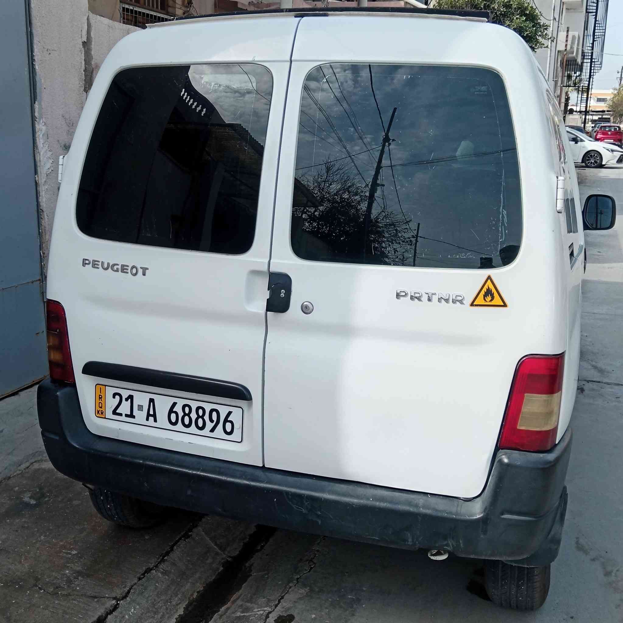 بيجو بارتنر فان للبيع
موديل 2009 

سنويه جديده 2030

بطاقة بانزين موجوده

السعر المطلوب 45 بي مجال 

رقم ***********
