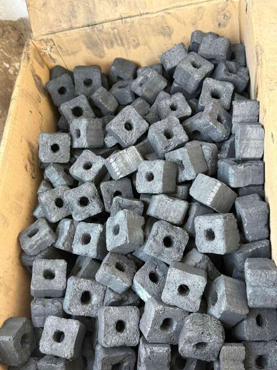 فحم مربع مثقوب ١٢ كيلو درجة أولى 
غاز ماكو 
ريحة ماكو
رماد طبيعي
سعر كلش مناسب
مكفول


**إذا كنت صاحب هذا الإعلان وتريد حذفه لأي سبب، رجاءا أرسل رسالة إلى الدعم الفني**