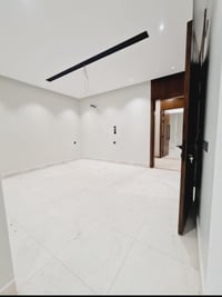 ✨ للإيجار – شقة ديلوكس في الكرادة داخل ✨🏡  🔹 شقة حديثة (غير مسكونة)   ...