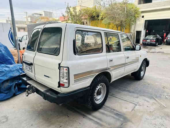 لیلە عەلەوی ۱۹۹۷🪬📦 گێڕو مەکینە و دەبڵ ئەکسل بەشرت چوار تایەو ویلی لۆک سەنەویە ماڵی مەدەنی بەشەرت مەکینەی چوارو نیو  سەیارەکە تا بڵێی $42مە عا مە لە جوانە***********ژم
