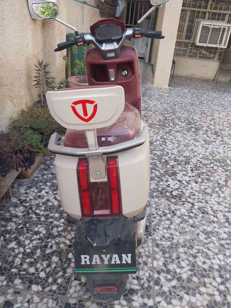 للبيع
دراجة شحن ريان وحش الكون 
نظام 3 سرع 
تشغيل عن بعد بصمة 
نظافة100٪
مواصفات كاملة 
موديل 2025
سعر 950 بيها مجال قليل
مكان بغداد محمودية


**إذا كنت صاحب هذا الإعلان وتريد حذفه لأي سبب، رجاءا أرسل رسالة إلى الدعم الفني**