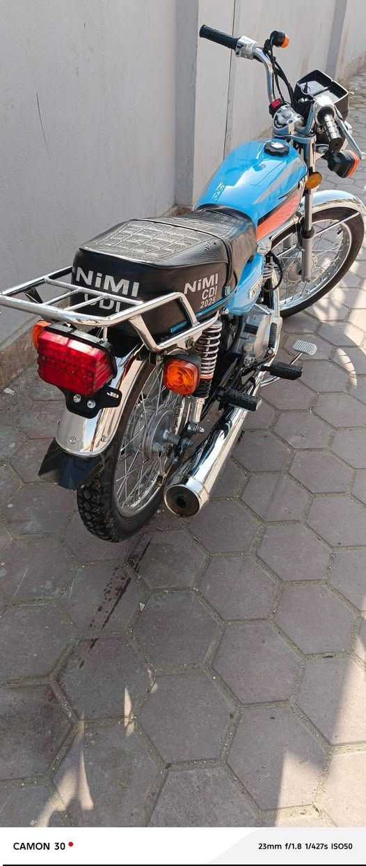 سلام عليكم نامة مديل 27 اوراق سكنر 6 مستخدمة شهر مكفولة كفالة عامة من كلشي سعرة 700 وبية مجال شراي اتصل وتدلل ***********5
