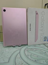 هذا الجهاز هو جهاز لوحي من نوع سامسونج جالاكسي تاب A8 (Samsung Galaxy ...