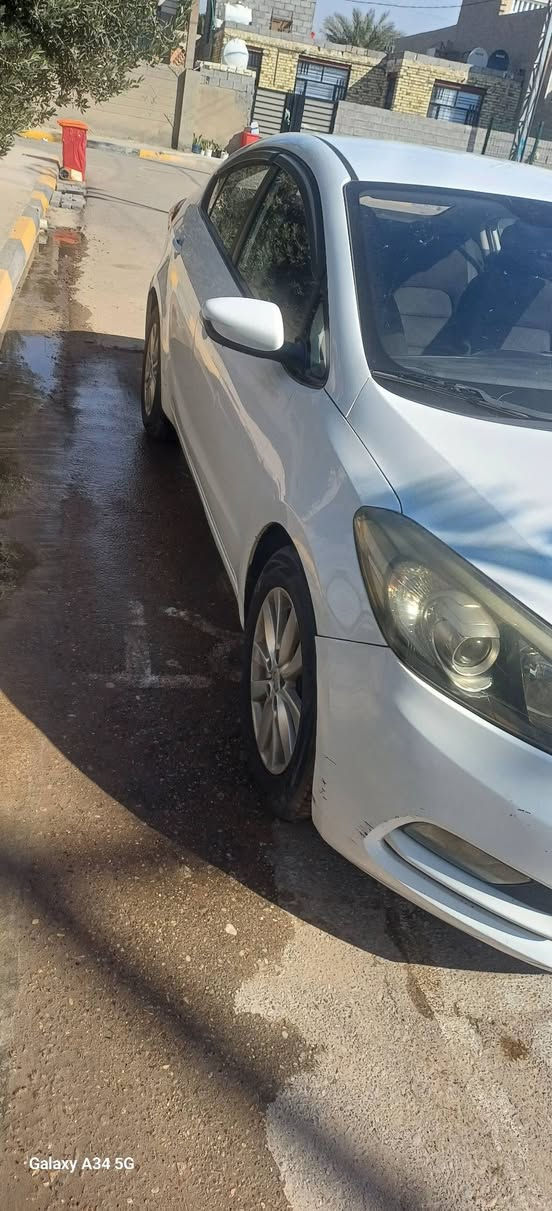 سيراتو ١٤ خليجي مكينه الف وستميه السعر ١١٨ وبيه مجال العنوان واسط الزبيديه ***********
