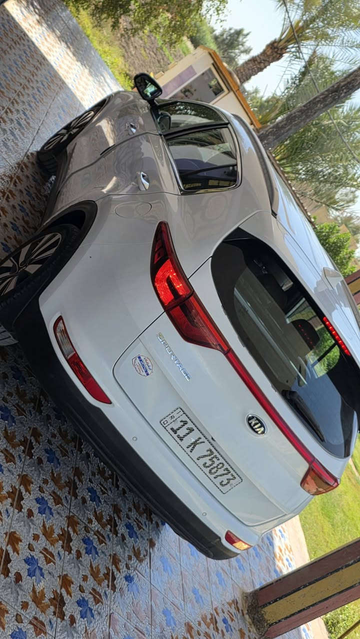 سبورتج خليجي موديل 2017
بدون قطره صبغ بيهه جاملغ مبدل بلادي محرك كير تبريد ع شركه 
تخم تاير صدر جديد رقم بغداد الجديد بأسمي 
السياره فول عده البنراما 
السعر 164 / بيع وترهم مراوس 
الخاص مغلق 
مكان السياره بغداد اليوسفيه 
***********
***********
