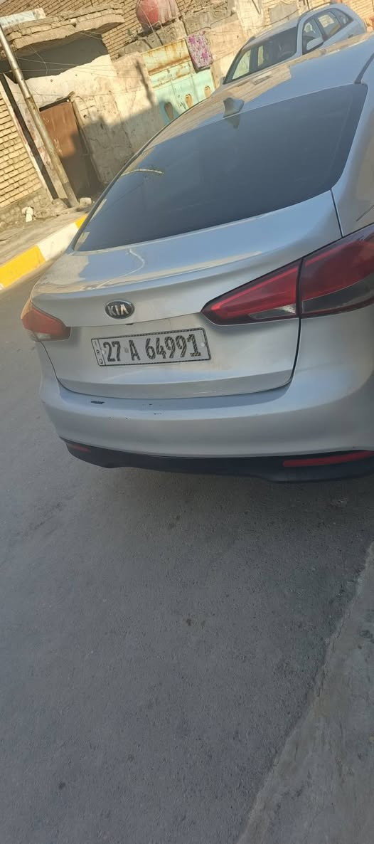 كيه فورتي 2017 السياره نضيفه جدا كير ومحرك دوش مكفولات سنويته تنتهي 2030 باسمنه تخم تاير وباتري جدد السعر 115 و باقي التفاصيل وكتاب الفحص بلمنشور  الاتصال *********** مكان السياره ناصرية مركز
