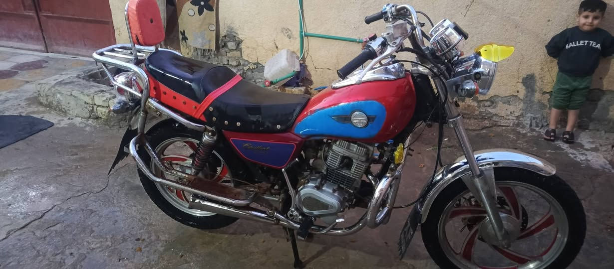 دراجه تيموتا للبيع ذي قار 2015 كلك بس تكفل عن العشائر ***********0 سعر 550 نظيفه كلش
