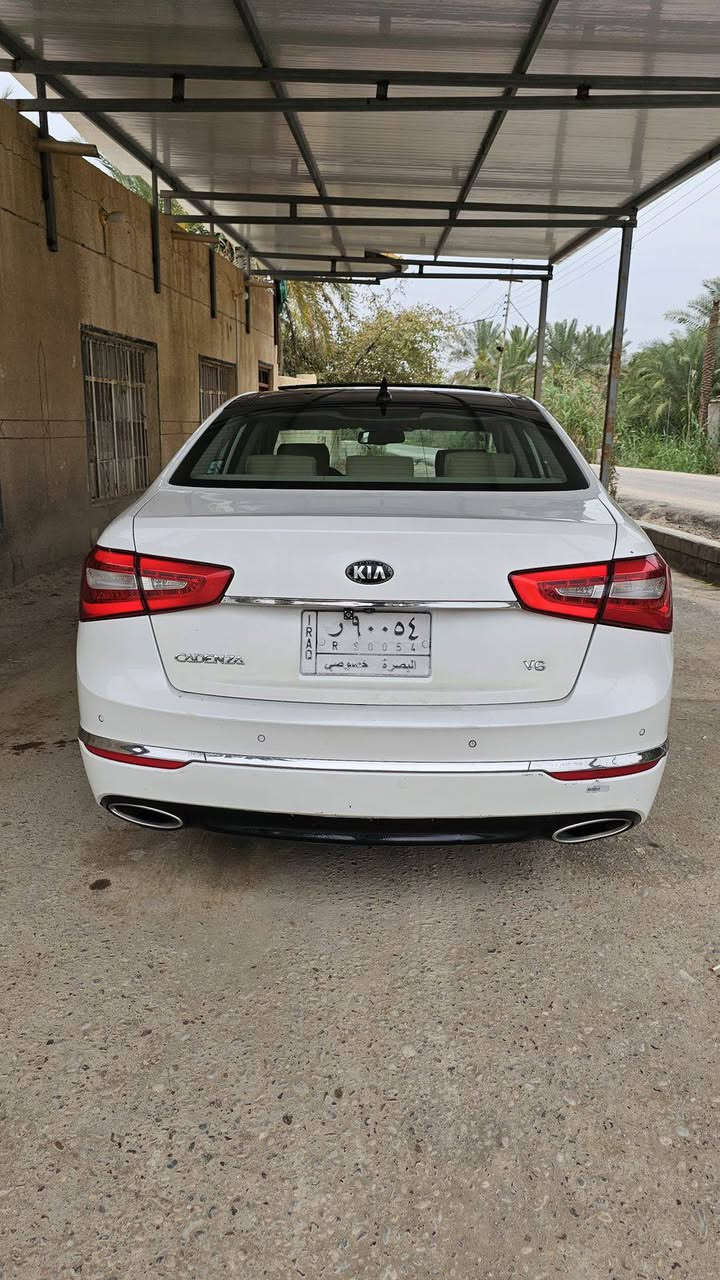 السلام عليكم كيا كادينزا للبيع فول مواصفات بصمة بنرواما كشنات خزن تدفئة تبريد اشارات ترحيب اشاير بالمرايات حساسات شاشة كامرة لايتات زنون كير مكينة حدادية كلشي جاهز  وبيها مواصفات خير من الله ضررها مدكر وباب ودحجات بسيطة مكانها البصرة الجمهورية للاستفسار الاتصال على هذا الرقم ***********
