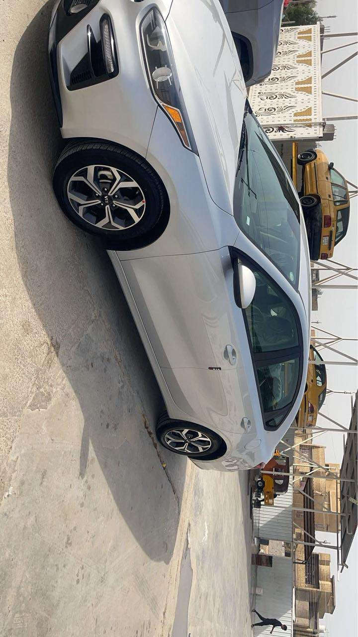 سلام عليكم للبيع كيا فورتي موديل 2021 وارد امريكي حادث جاملغ امامي جه الصدر سياره بيها بارد بالبنيد شبر وجاملغ مال حادث تبديل نفس اللون بلادي وصبغ حافة الباب مال صدر دعامية امامية وخلفية صبغ جمالية مبينه بالصور ماشية 74 الف سياره نظيفة مال بيت اني مرقمها بيدي تريد تحويل تريد وكاله 
مواصفات السيارة
شاشة كار بلي
كامرة
رادار 
توقف ذاتي
تحكمات ستيرن
شاشة اعطال
تحديد مسار
ثلاث انظمة قيادة
لابتات زنون 
مكينه 2000 دوش
سيارة كير مكينه كفالة
تبريد ثلج
صدر خير من الله 
مكان السياره بغداد الشعب او البياع قرب مدينه العاب 
السعر 148 وبيها مجال 
***********
شباب اني مكلف بالنشر اتصل على الرقم صاحب السياره بغداد, العراق
