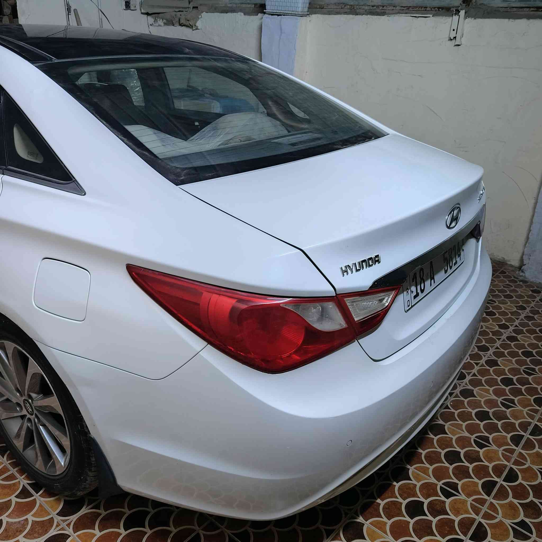 السلام عليكم للبيع سوناتا 11 وارد خيلجي محرك٢٤٠٠ ما مفتوح بيه نص من البنيد صبغ وجاملغ الوره عكس السايق
السياره فول عداه البصمة والسياره بسمي معروضه118 وبيه مجال ***********/***********
