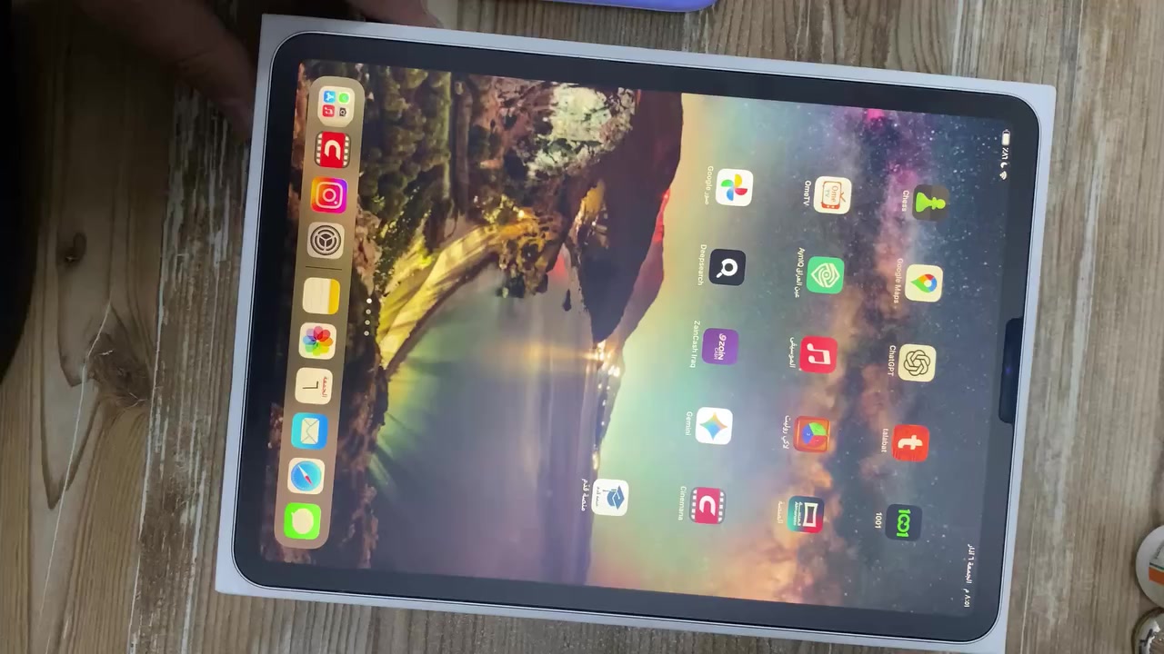 السلام عليكم
Ipad pro 11 inch (الجيل الثاني)
الذاكرة :256 GB
اللون سلفر 
كل التفاصيل مذكورة بالفديو الجهاز بي طبع بالشاشة من جوه ولكن بالاستخدام والتصفح والمشاهدة كلشي ممبين وجهاز نظيف واستخدامي الشخصي للأستفسار *********** العنوان بغداد البلديات بيع مع كافة الملحقات كيبورد وماوس وقلم موماكس اصلي ضمان مدى الحياة
