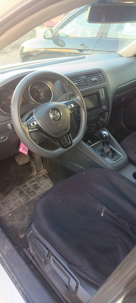 للبيع GT موديل 2016 محرك 14 وتيربو مرغوب صبغ 4 قطع ونص بدون دواخل محرك وكير بشرط سيارا كلش نضيف سعر 103 ومجال بصيط الطيبين عنوان دهوك ☎️ للاستفسار *********** *********** زاخو, دهوك
