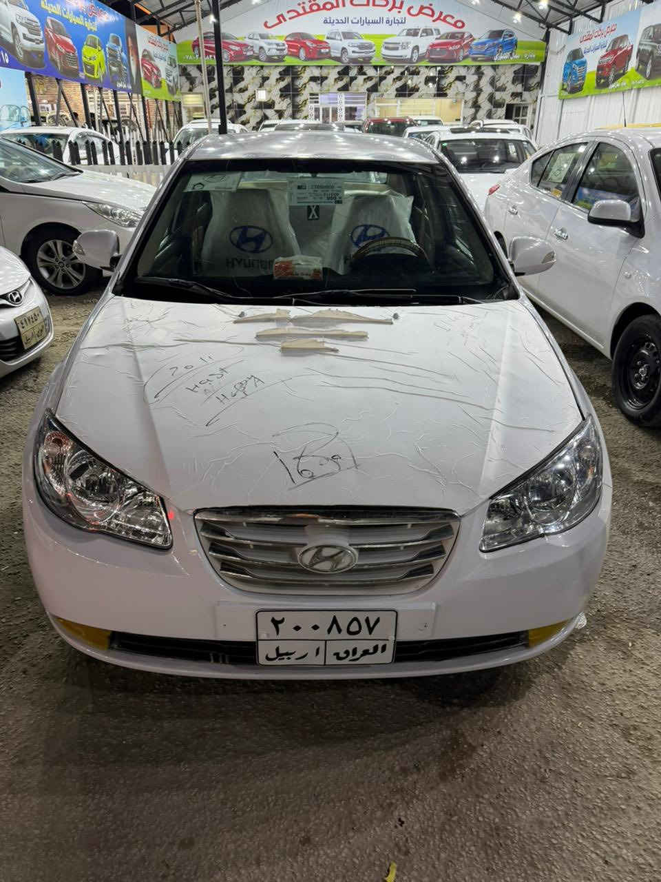 النترا 2011مصبوغه عام بدون ضربه السعر (85)الرقم (***********)
