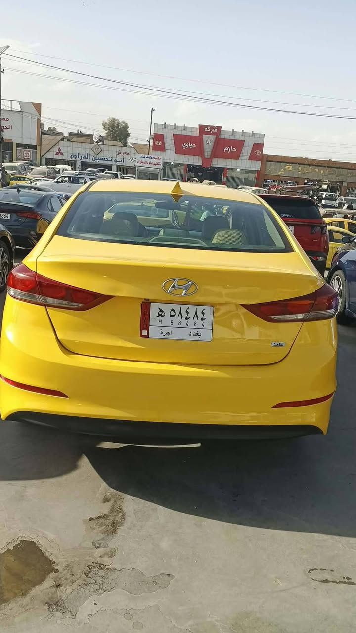 السلام عليكم سياره النترى موديل 17 مدوشمه جديد تبريد شغال مصفره هيه وغرامات صبغه جديد كير ايتي المغوب تحكم جهتين  مكان بغداد الشعب السعر 113 وبيها مجال بس بنيد مبدل رقم *********** اثير ***********
