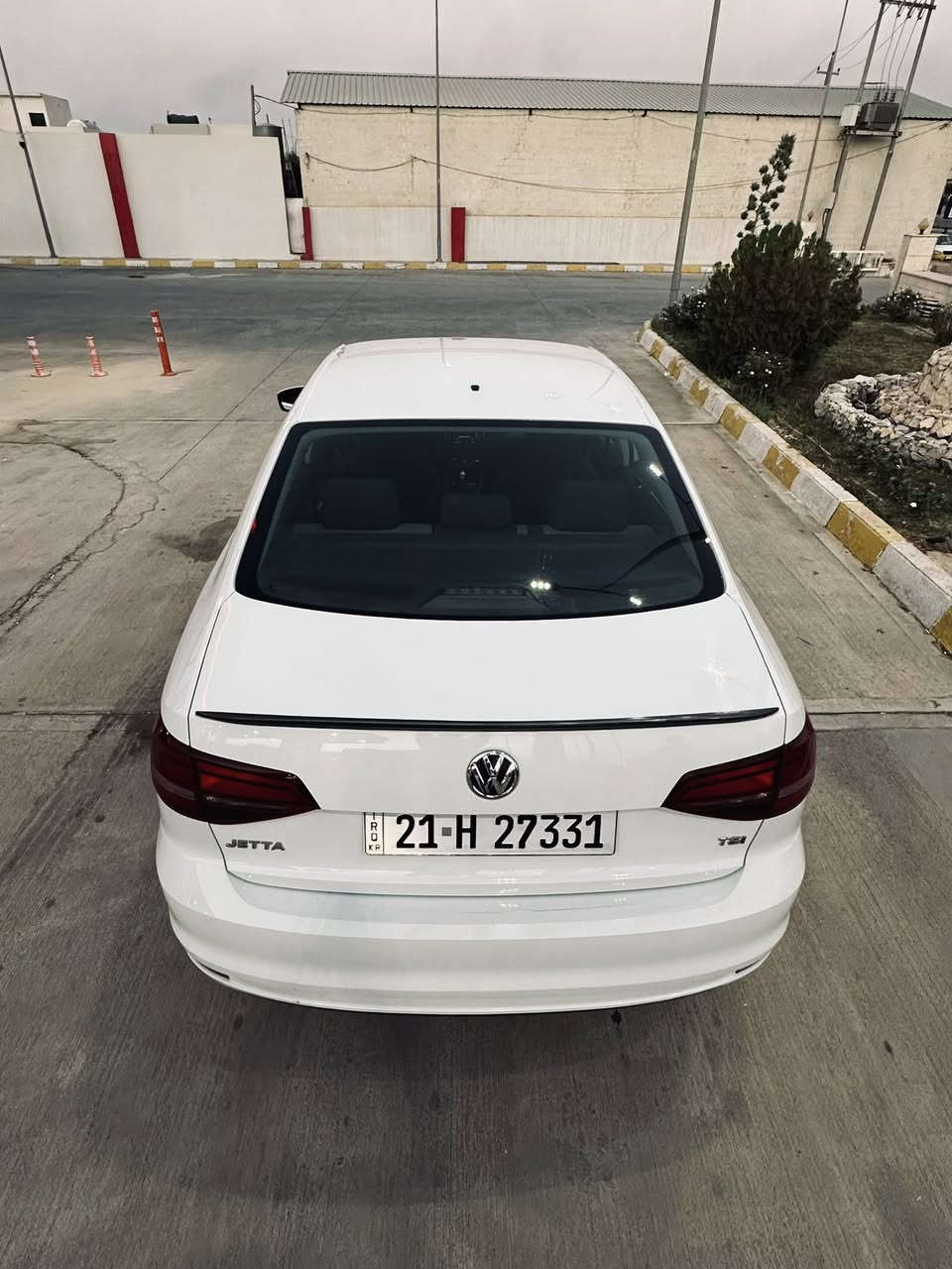 السلام عليكم 

فولكسواكن جيتا للبيع  محرك 14t اوتو كير ومكينه كفاله

موديل 2017

مواصفات S    
السياره الرقم سليمانيه  

الحادث. بونيد صبغ مع نص جابرلغ امامي  وبل هلال الخلفي شبر صبغ 

وكوبن بانزين موجود

السعر /128.       مكان السياره كركوك
 
 سنويه هزه كلشي جديد سياره بسمي 
رقم الهاتف /***********
