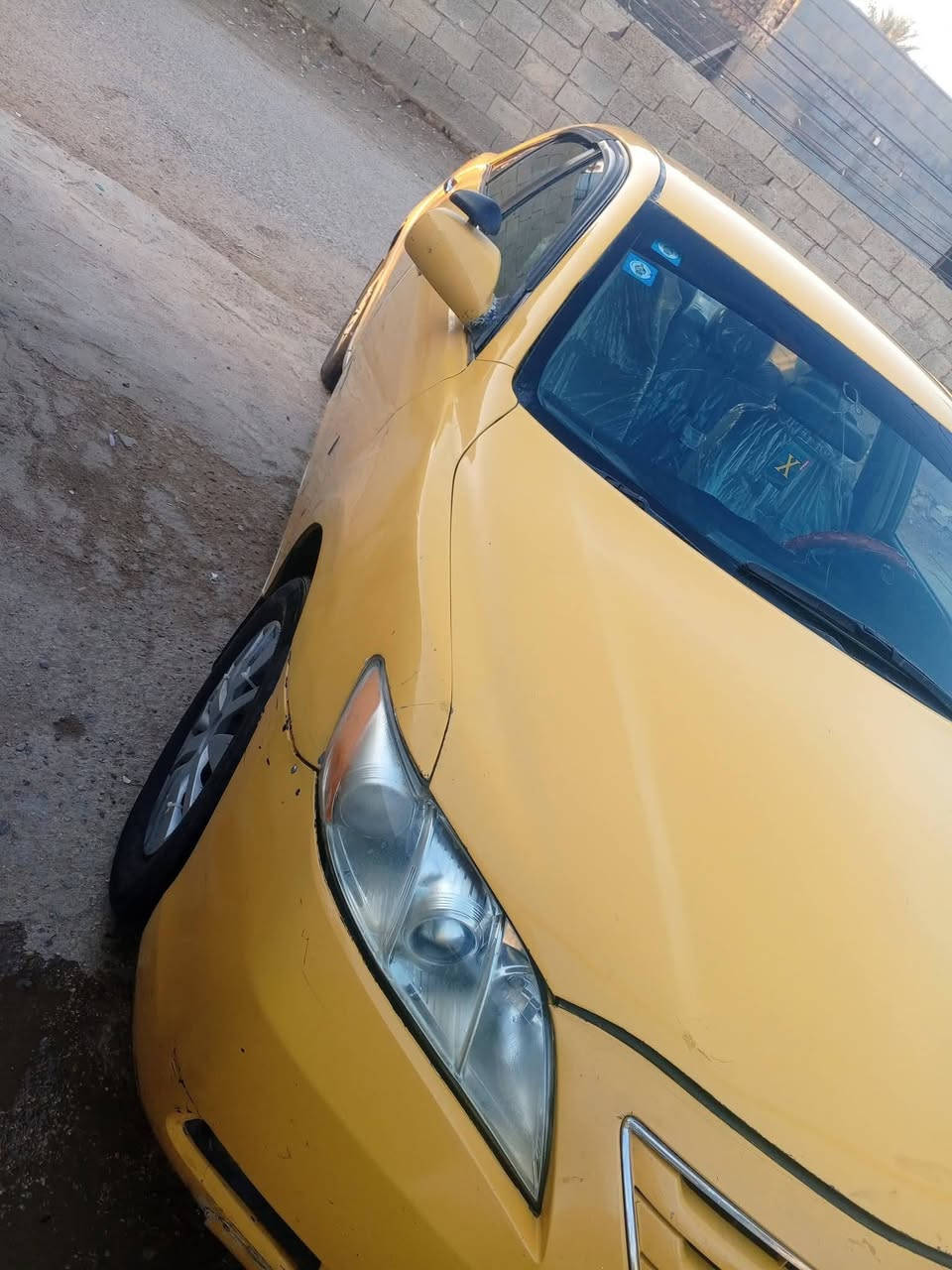 سلام عليكم عيدكم مبارك يعنعاد عليكم بالخير كامري وارد امريكي بيها طخه بالجاملغ الخلفي اليسار والايمين بدون لاشاصي ولاحوض بجم كبس والكشر شوفت عيونكم  للبيع  موديل 2008 ملاحضه المكينه بيها صوت باليطق شغاله وتمشي تتفئه تبريد دواخل نضيفه  كشن كهرباء صدر امامي خلفي كله جديد تخم تاير بعده كرض اربعه دس السياره SE باقي مواصفات معروفه السعر 68 وبيها مجال مكاني اطراف بغداد قريب ع اليوسفيه *********** /***********
