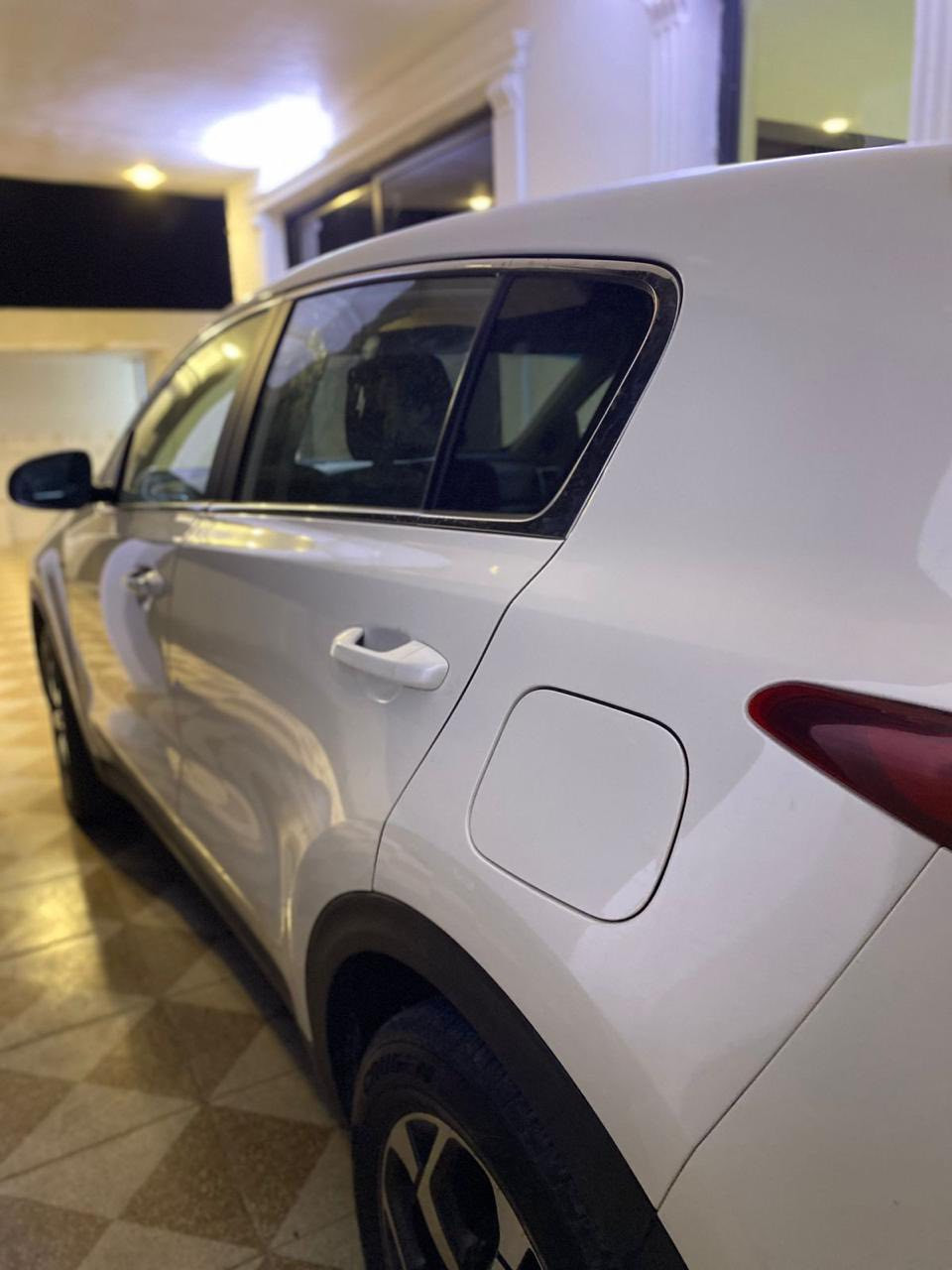 سبورتج 22 وارد امريكي بيها فقط بنيد بدون حادث داخلي. فقط بنيد. معوج ومبدل كلين السيارة وقطره صبغ مابيها رقم انكليزي باسمنا السياره السعر 195 وبيها مجال بسيط


**إذا كنت صاحب هذا الإعلان وتريد حذفه لأي سبب، رجاءا أرسل رسالة إلى الدعم الفني**