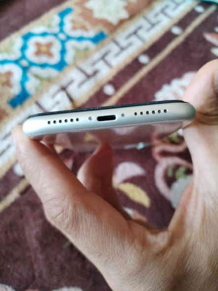 ذاكره 64

بطاريه78 ع البلاد

مبدل شاشه فقط اصليه فيس ايدي شغال 

جهاز مال جناي 

السعر 200بي مجال للشراي 

للاستفسار ***********
