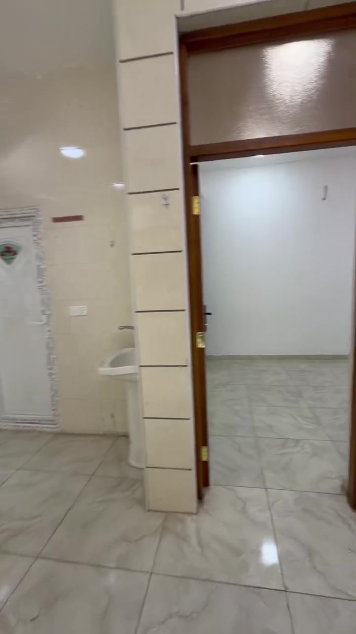 مشتمل ارضي زيرو للاجار حي القاهره خلف تانگي 
يحتوي على ٢ نوم مطبخ صاله خدمات
***********
