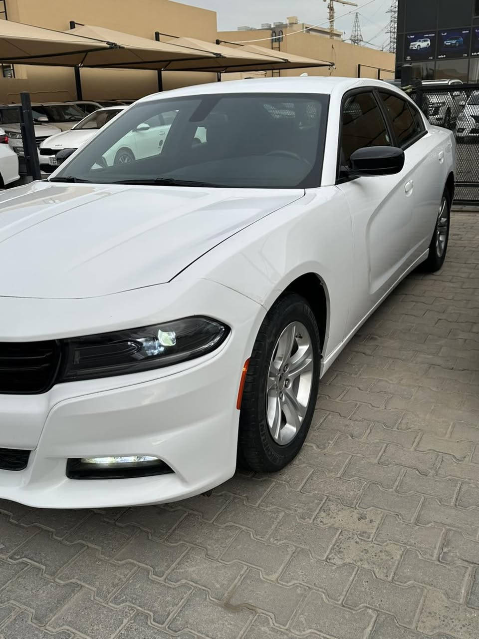 سلام عليكم 
دوج جارجر 2023
حادث جاملغ وبنيد 
مكان سياره كربلاء بدون رقم
***********
