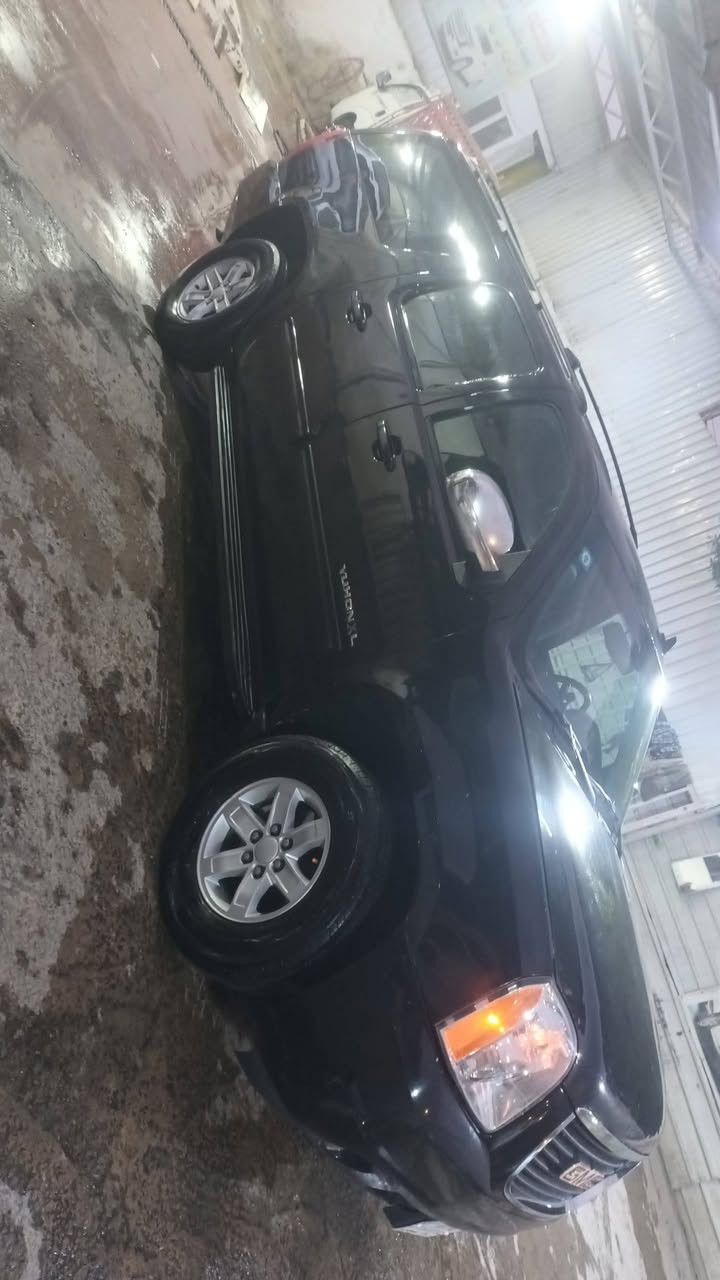 سلام عليكم يوكن 2012 بغداد خصوصي اصل كير مكينه اكسن خير من الله حداد صدر وره وكدام مالحاويه سعر 150 رقمي ***********
