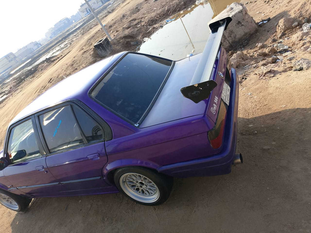 سلام عليكم زعره موديل 88 رقم بغداد سنويه ل 27 محرك سته مفتوح كير عادي سياره يرادلها  ترتيب وراعيها يريد تحويل السعر 30 ورقه وبيه شي بصيط أو مراوس بطح مكاني بصره ابو الخصيب وهذا رقمي ***********
