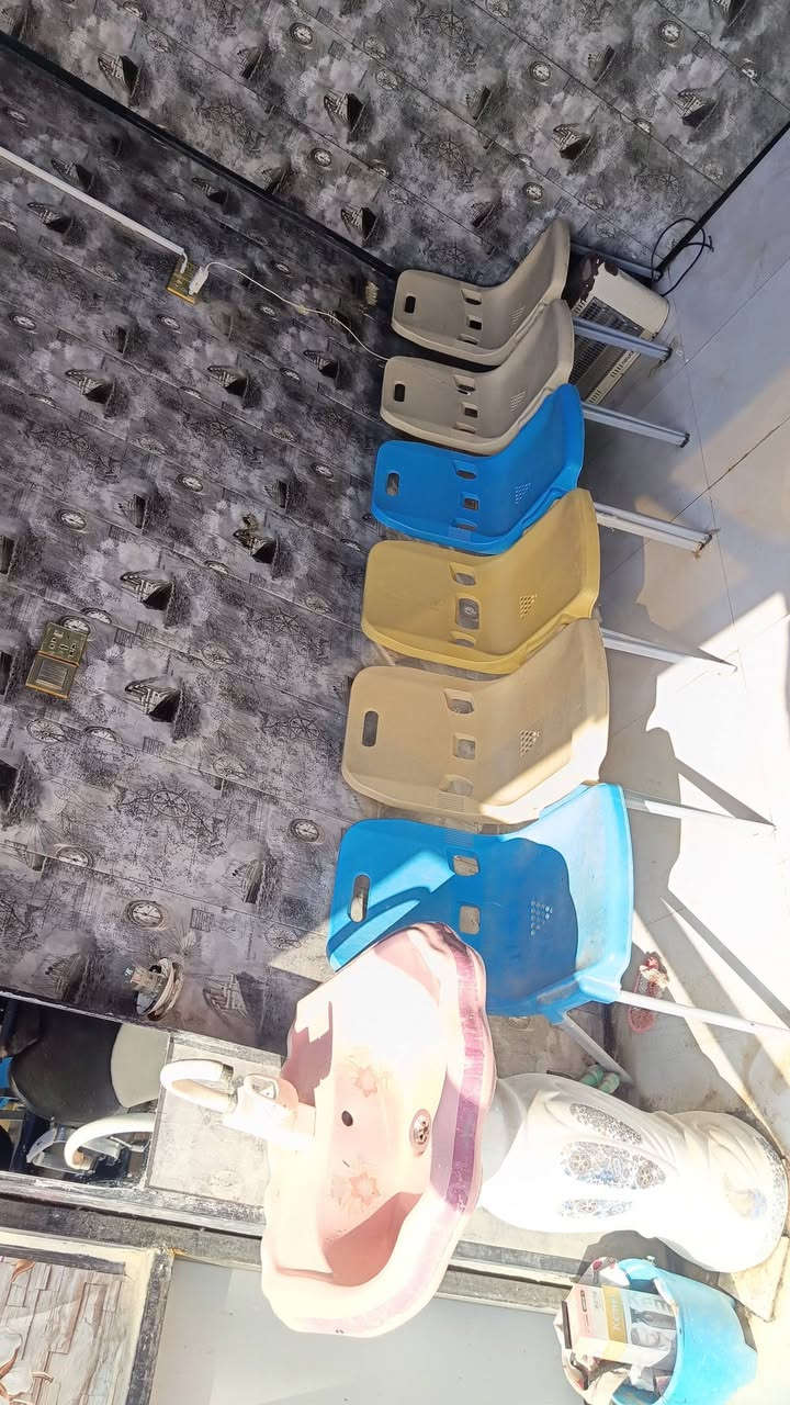 اغراض  حلاقه كامل للبيع مكان ابصخير قضاء المناذره مراسله خاص ***********
