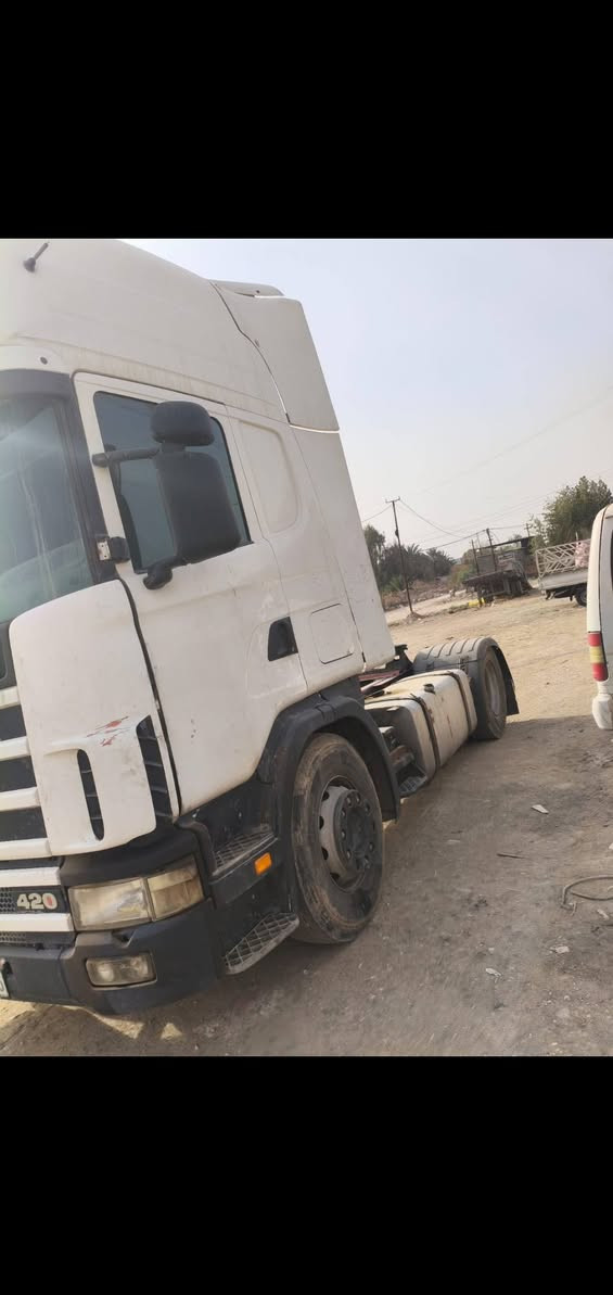 السلام عليكم اسكانيا بومه دغداغ ٢٠٠٥ انجكشن ٤ خطوط مكينه بيها بخار والباقي كله مكفول تبريد شغال بدون ارقام *********** السعر ٧٥
