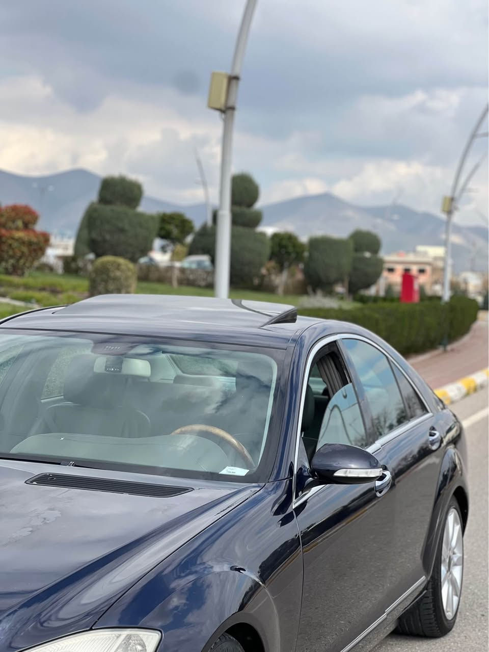 مارسیدس  S350 مۆدیل ٢٠٠٩ فول مواسەفات  كوشن كارەبا و جلد و هیتەر ساخ هی دوبەیە خۆمان هێناومانە  ١٣٥ هەزار ڕۆشتووە  گێڕ و مەكینە و كارەبای  بەشەرت هەمووی پێش و دوای چركەی نییە
لەسلێمانیم موشتەریت تێل بكە لە خزمەتام 
نرخ ٦٧ گەڵا - ***********
*********** السليمانية, العراق
