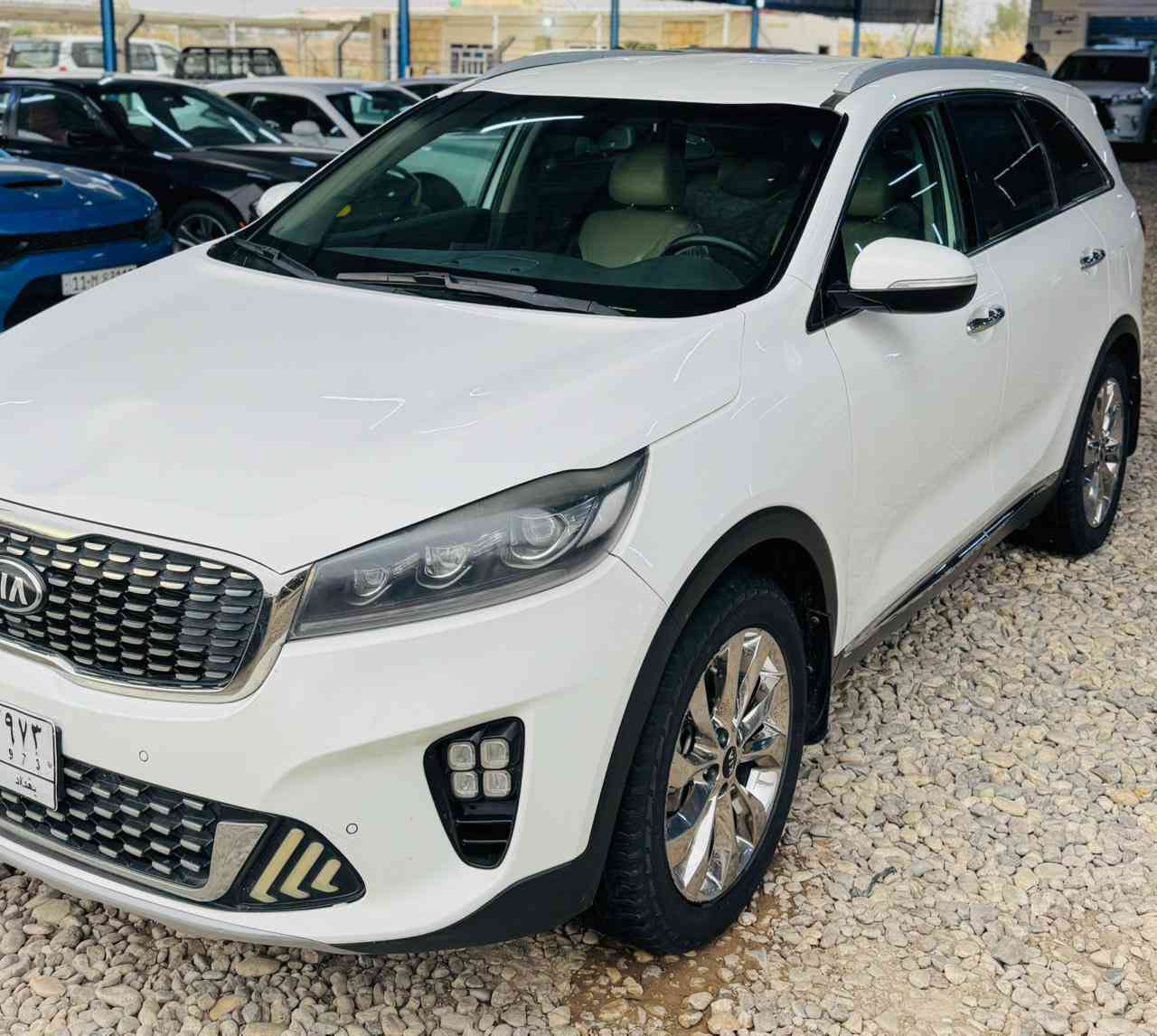سلام عليكم سورنتو لبيع موديل 2018خليجي مكينه 6 مكفوله  فول موصفات عده فتحه سبعه راكب 3قطع تبريد مكينه وكير وحداديه كفاله لبيع او مراوس ***********
