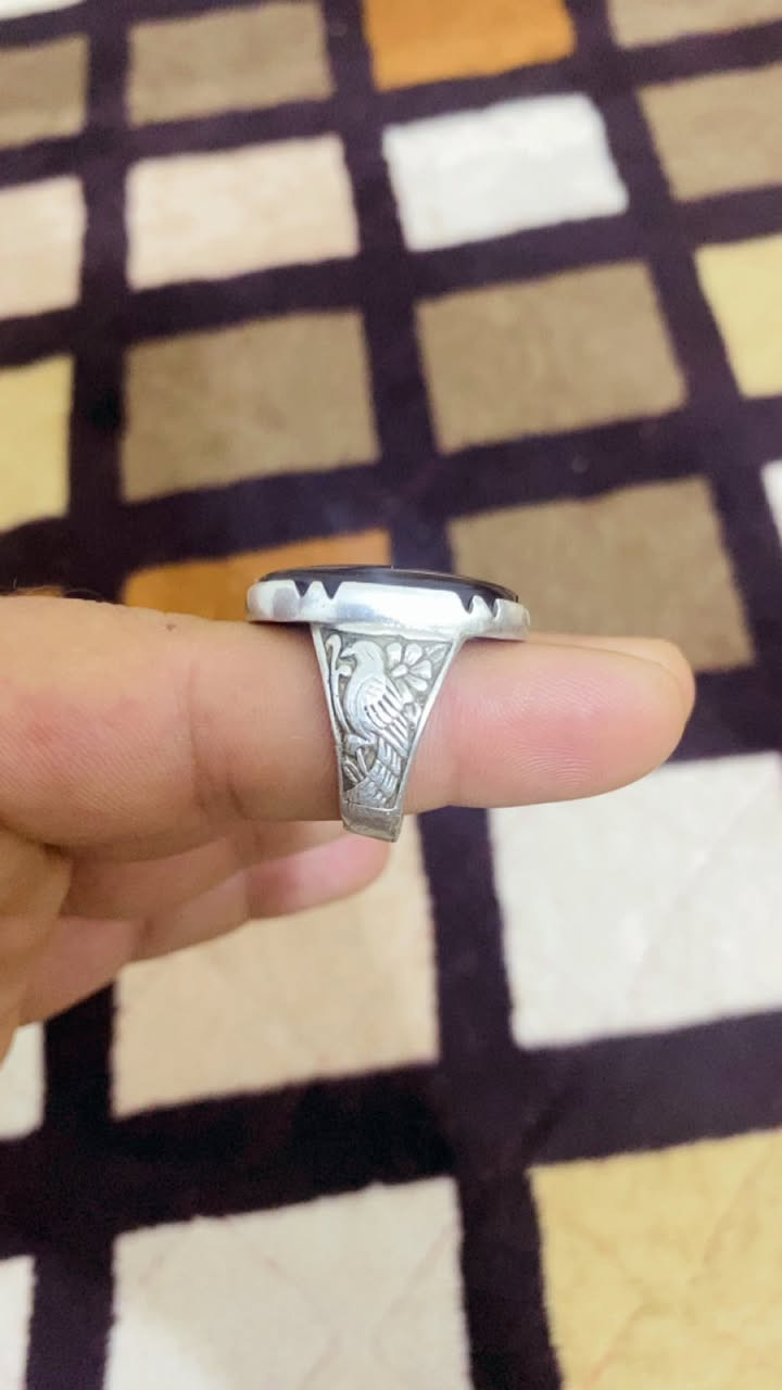 السلام عليكم 
زنجيل ايطالي النضافه مثل ماواضح بالفديو  الوزن 54 غرام 925 ايطالي اطار الخرزه KS سعودي 
اسوار حياكه 925 44 غرام 
اية الكرسي فضه 925
محبس شفة العبد القديم 
محبس داوودي 
كل قطعه وسعرها 

الشراي يراسني خاص جماعت سعر الغرام الكسر لاتعاملني


**إذا كنت صاحب هذا الإعلان وتريد حذفه لأي سبب، رجاءا أرسل رسالة إلى الدعم الفني**