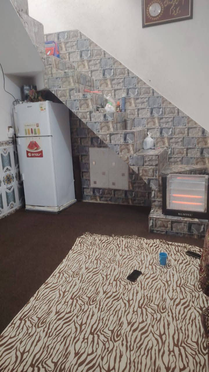 يالله يارزاق 🏣
🏠بيت للبيع 70متر م  🏣  مناسب 

اساس صب سقف صب 

طابوزراعي مشمول بالتطويب ومرقه من البلديه

كوفه. .شارع زوار قرب متنزه جنات الكوفه 
 

ألرضيه كاشي   سراميك كامل من كلشي بيت كلش نضيف 

يحتوي ع غرفه

+ صاله عدد 1 + مطبخ  +صطح كامل + ساحه + تخاريج خارجيه وداخليه 
ا
التفاصيل تصل *********** وتساب.
