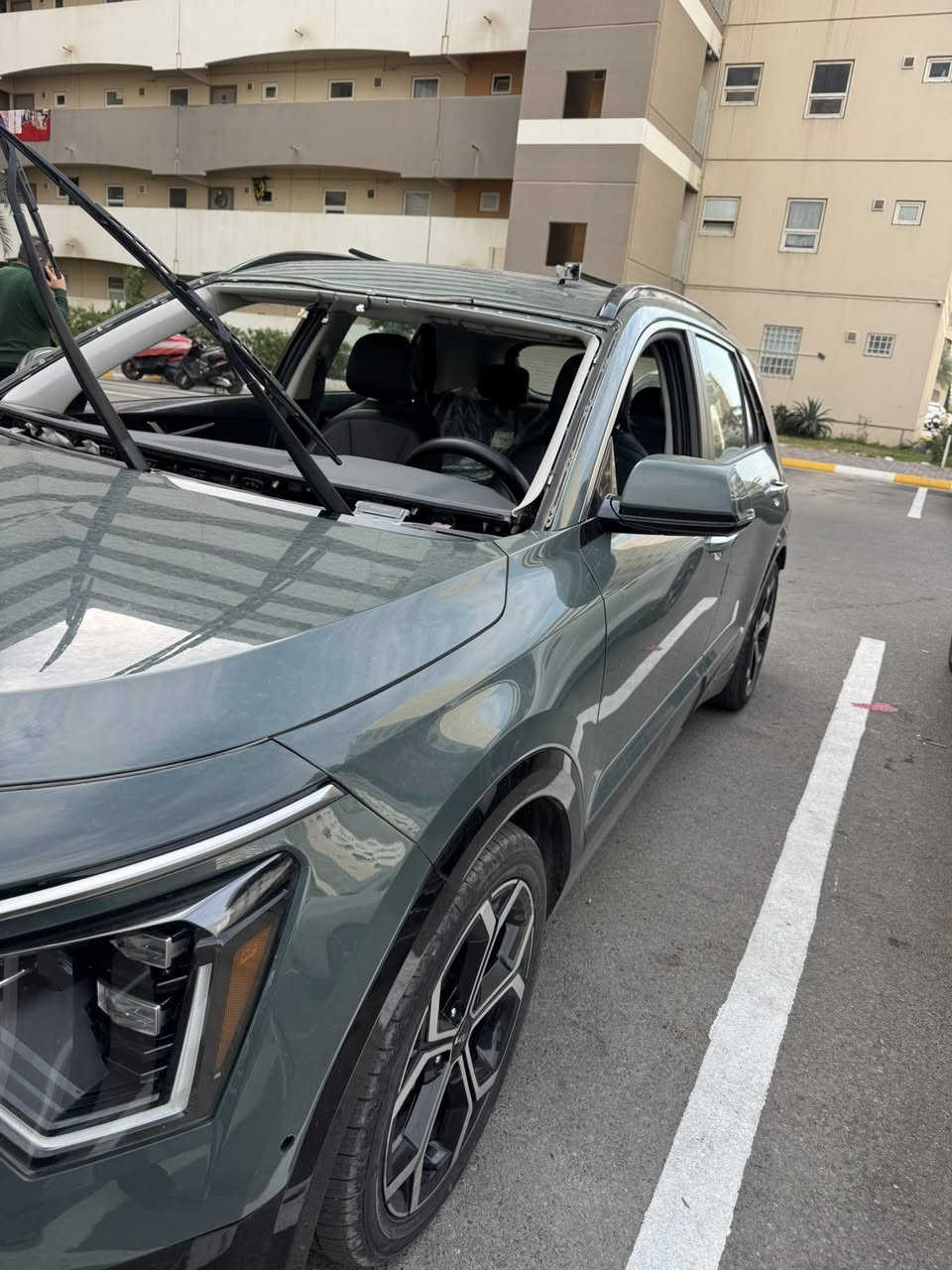 يتوفر الخدمه الموقعيه 📍مجاناً لزجاج السيارات ***********
العادي و المضلل ولجميع انواع السيارات ( العادي , والمضلل ,و الدرع , و الأليات ) 
للتصال٠٧٨٥ ٩٨٦ ٥٦١٣
✅بيع وتركيب زجاج السيارات 🚘 
✅افضل شركه زجاج سيارات 🥇
✅جودة اتقان عاليه مع ضمان حقيقي 
✅سليكون مقاوم لسيارات المتئاكله 
✅يتوفر سليكون yorthan🇮🇸
pare bride✅
متعاقد مع التأمين للستفسار ***********
يتوفر خدمه __ موقعيه 📍🚚 مجاناً 
      ☎️    ***********
✅اذا كنت ترغب في تغيير زجاج سيارتك نوفر لك افضل انواع زجاج السيارات العالمي 🌐 ( أصلي و تجاري ) 
✅ أكبر المستوردين في العراق  🇮🇶 لجميع انواع السيارات كافه
***********      ☎️
العنوان باب الشيخ قرب مقبرت الغزالي
