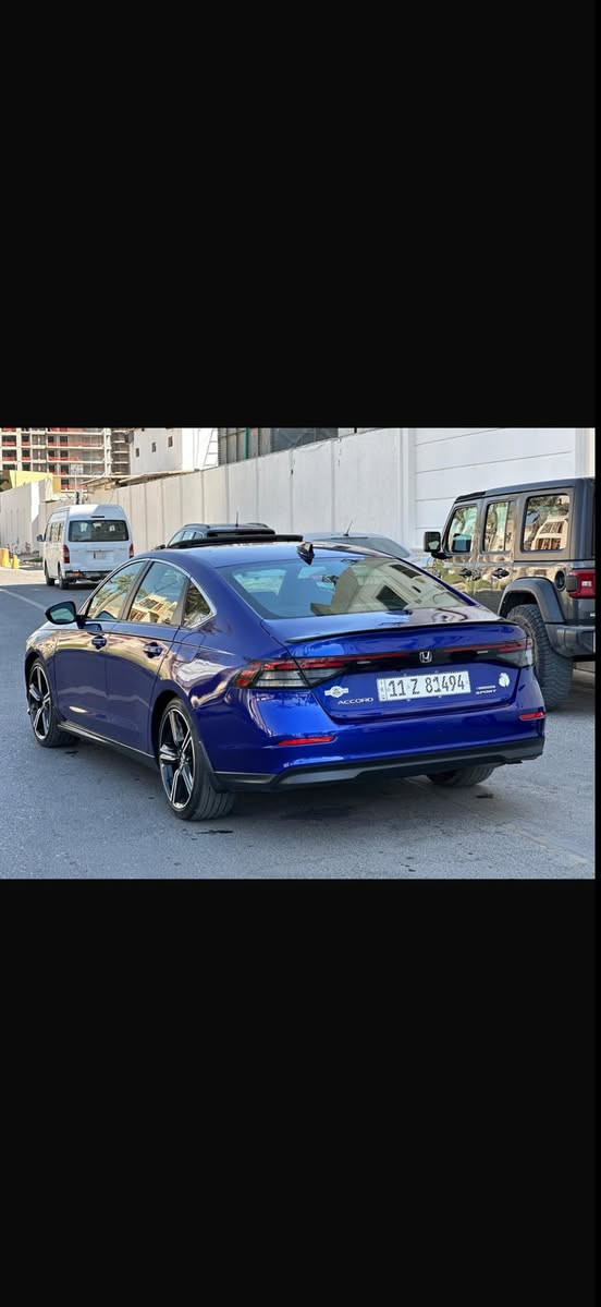 للبيع فقط
هوندا اكورد هايبرد
السعر  169 
الموديل :2023.
سبورت فول مواصفات 
 الموقع: بغداد – حي الجامعة
⏱️ المسافة المقطوعة: فقط 16000 الف ميل 

⚙️ الفئة: Sport – فول مواصفات
 الحالة: ممتازة جدًا، استخدام خفيف ونظيف من الداخل والخارج
 المواصفات البارزة:
محرك قوي واقتصادي
tشاشة وسطية لمس حديثة
نظام تشغيل ذكي (زر تشغيل – بصمة)
كاميرات 360° وحساسات أمامية وخلفية
فتحة سقف – جناح خلفي رياضي
 السعر المطلوب: 169  بيها مجال بسيط
 للتواصل:
***********او ***********
