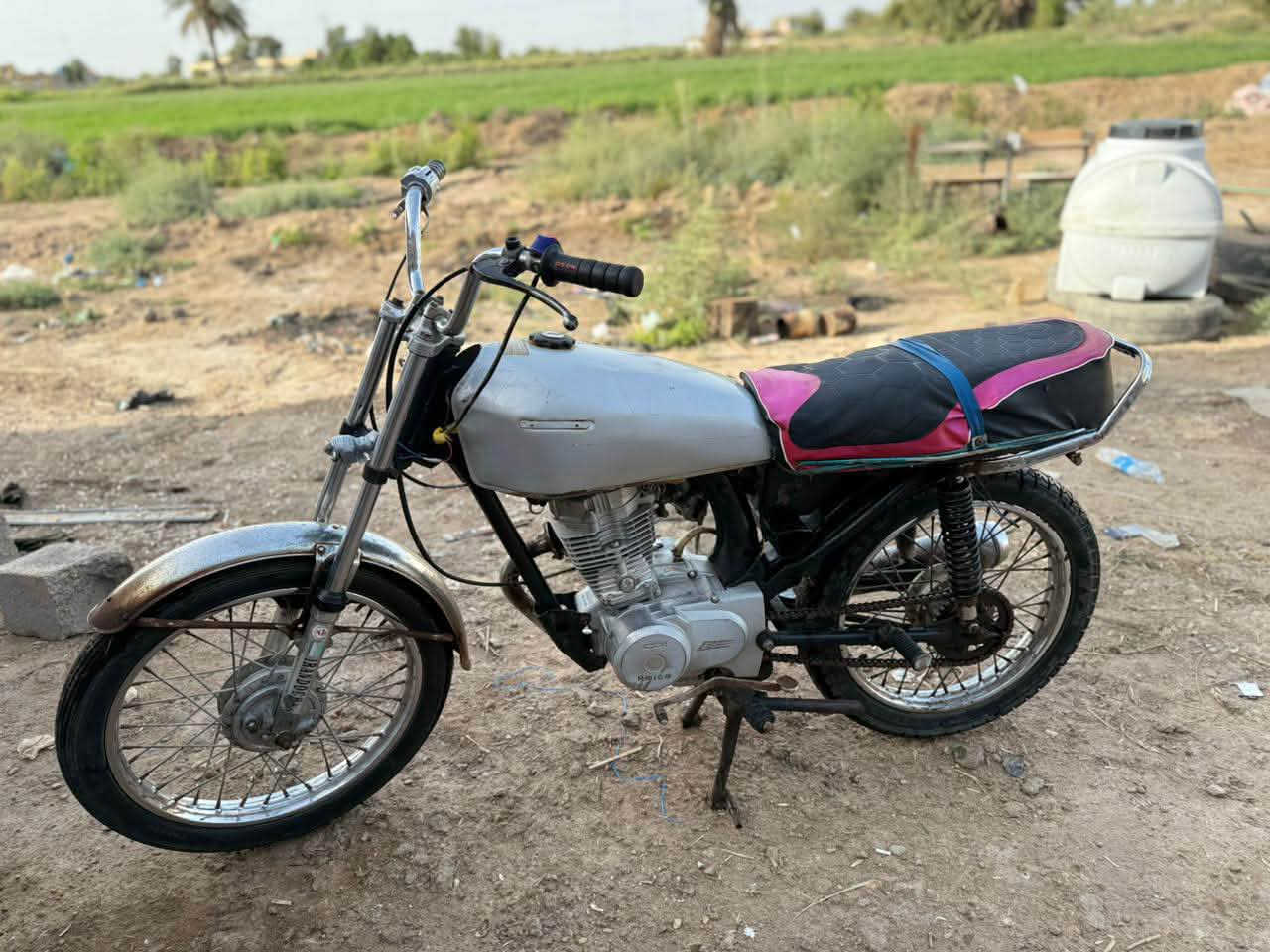 ‏سلام عليكم دراجة للبيع (كلك ؟؟كلك )السعر325أبيها مجال شراي ￼ يراسل مو شراي لا يراسل مبدلة بس بوش بستم مديل (19)  مكاني شطره


**إذا كنت صاحب هذا الإعلان وتريد حذفه لأي سبب، رجاءا أرسل رسالة إلى الدعم الفني**