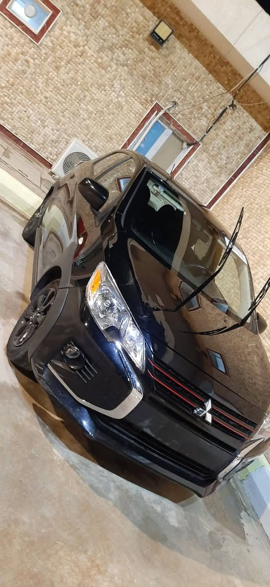 سلام عليكم.....مسيوبيشي ميراج 23.....3 سلندر تفويله كل شهر ..
بدون تبديل بدون صبغ فقط جاملع راجع بارد وطخه بلبنيد ..ماشيه 100الف 
بدون رقم ...مكانه ميسان...السعر 78$
رقم ***********..
