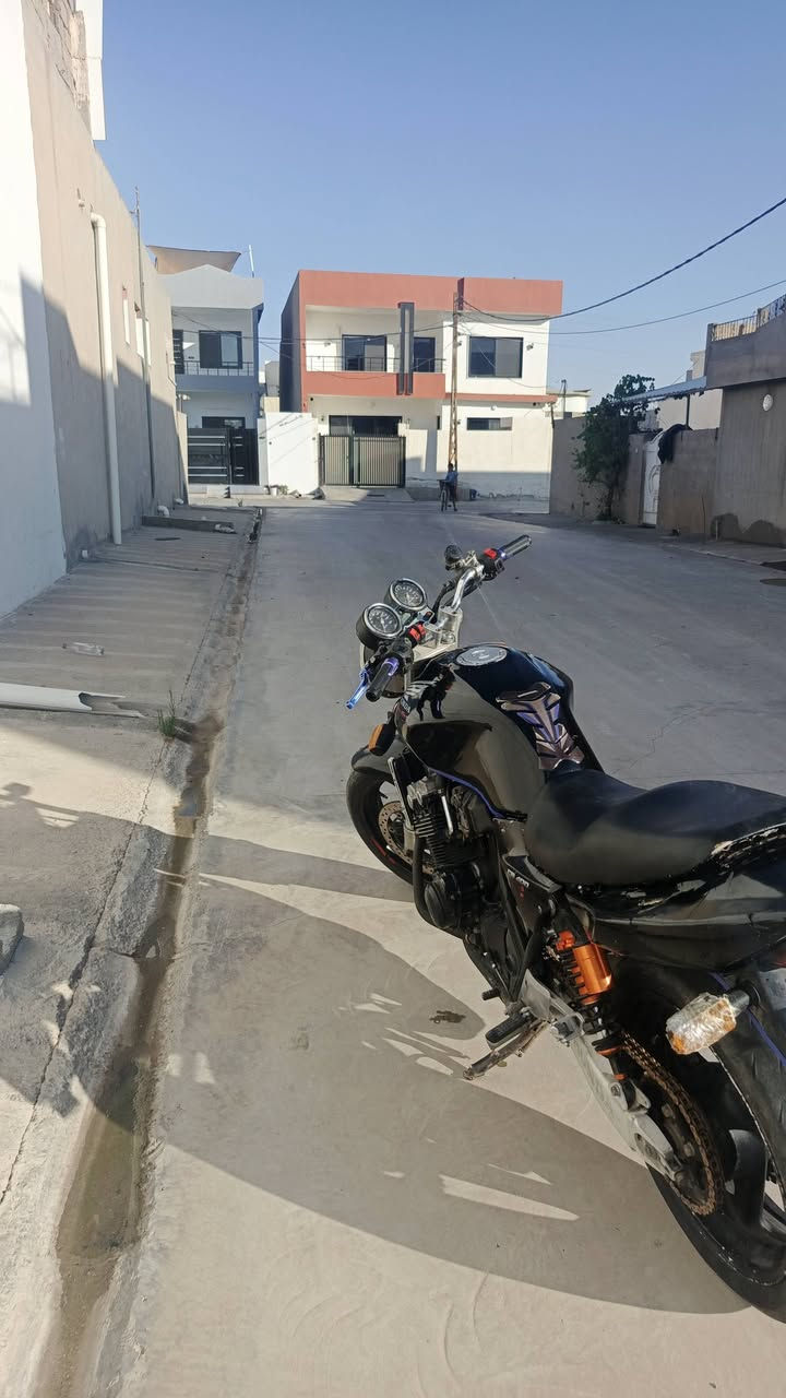 سلام عليكم للبيع 
سيبي فور cb400 كير محرك بلشرط 
مكاني كركوك 
‏‪***********‬‏
