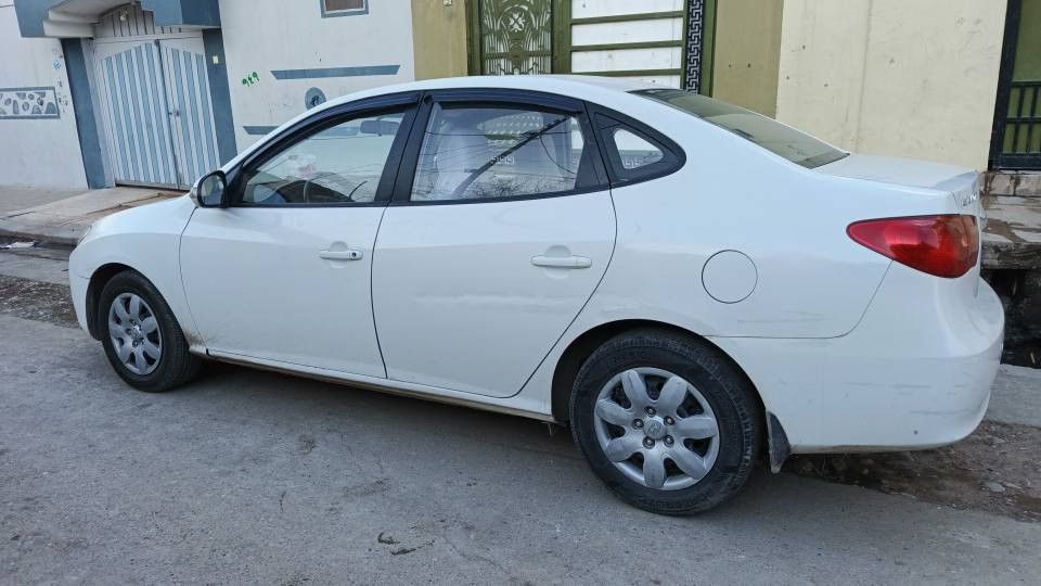 السلام عليكم 
‏افانتي ٢٠١٠ 
‏محرك ١٦ 
‏لون ابيض رقم نينوئ 
‏توماتيك + فول كهربائي 
‏(كير بي صفنه ع ثالثة) 
‏كاربون بيها 
‏الضرر : لقود دبلات 
‏مصبوغه حزام 
‏السعر 9.000دولار 
‏(90 ورقه) 
‏الموقع ((موصل-موصل جديدة)) 
‏رقم ((***********)) موصل, نينوى
