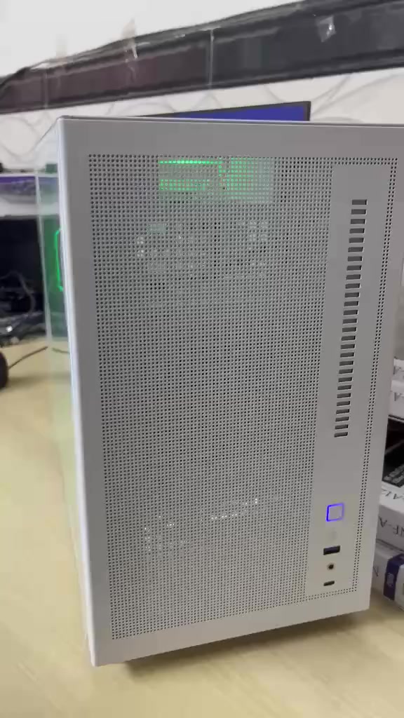 السلام عليكم اللهم صل على محمد وال محمد
السعر مليون و 200
رايزن 5 / 9600X
كرت شاشة RX6600LE / 8G
مذربورد B650 / DDR5
رام 16 / DDR5
 هارد 1 تيرا M.2
بورسبلاي 650 واط كولد 
مكاني بغداد ويتوفر توصيل


**إذا كنت صاحب هذا الإعلان وتريد حذفه لأي سبب، رجاءا أرسل رسالة إلى الدعم الفني**