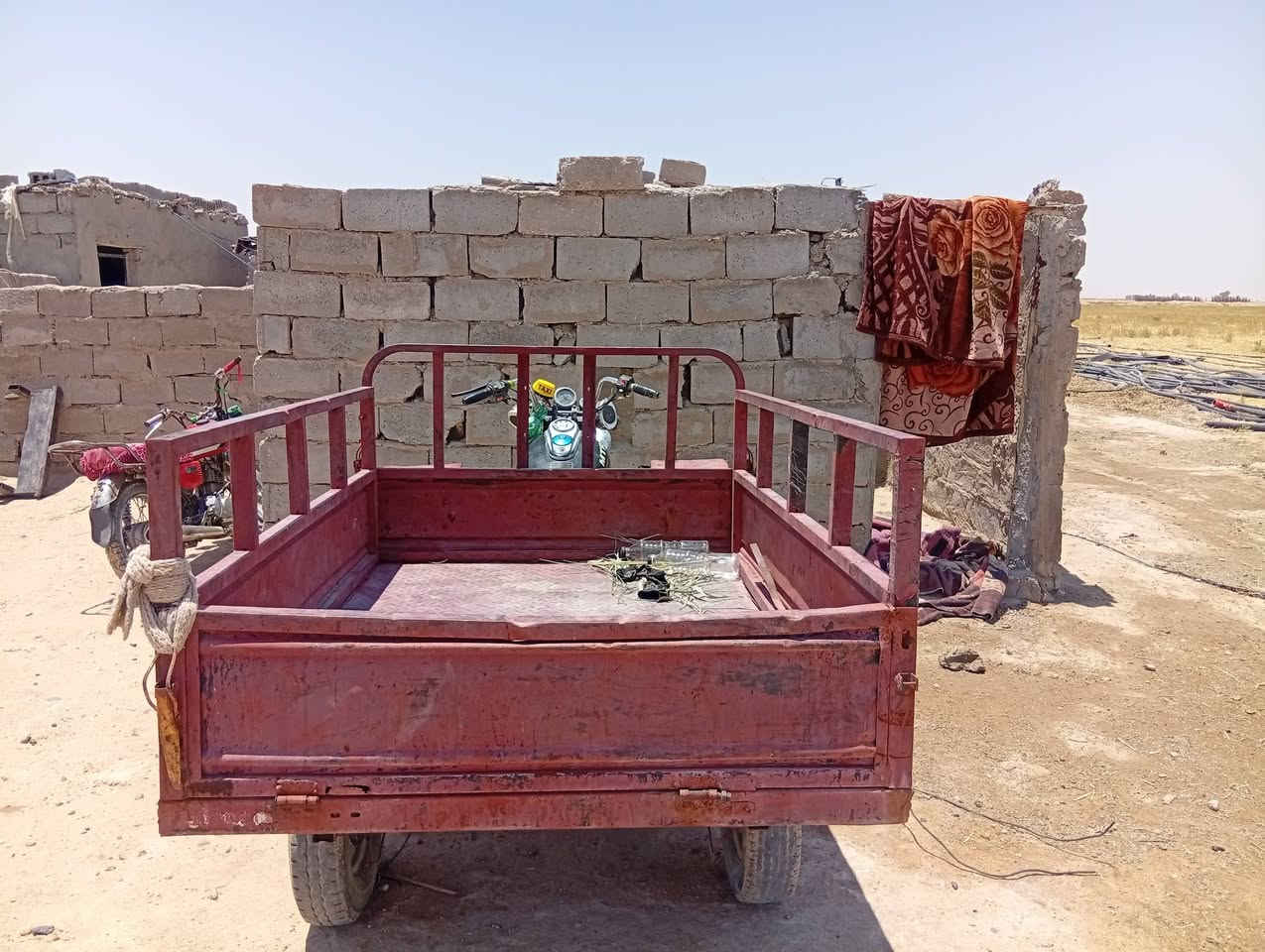 السلام عليكم ستوتة كلك كلك سعره 750وبيه مجال الطيبين المكان طريق نجف كربلاء ***********
