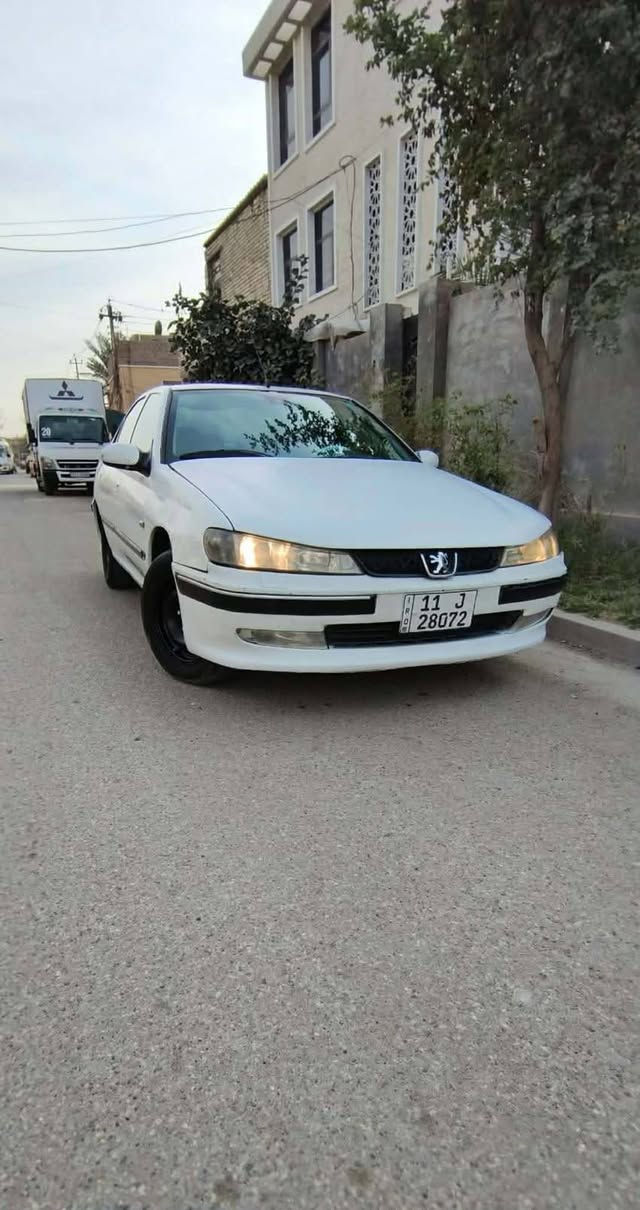 بيجو 406 موديل 2001  بغداد رقم انگليزي بسمي سنوية لغاية 2029  محرك وكير حاوية جديد مبدل صار اسبوع تخم تاير كهربائيات كلها شغاله بيها ضربه بالچاملغ الخلفي عكس السايق بدون دواخل مكانها بغداد الشعب شارع الصحة.سعرها 42 بيه مجال ***********
