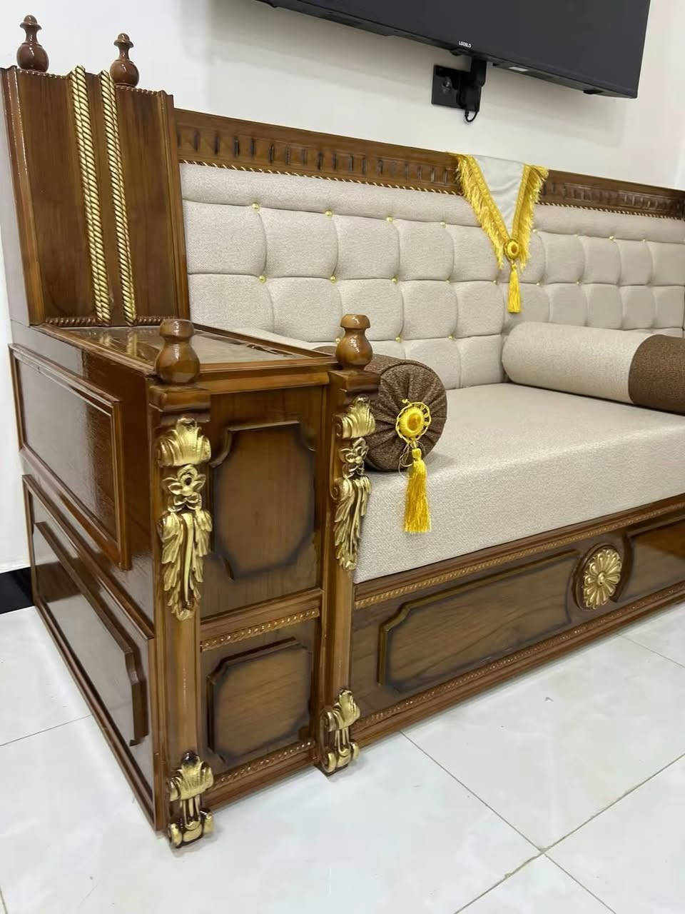 @إشارة معمل نجارة ودوشمة بيت العمر. لعمل التخم والديوان والجلسات العربية وغرف النوم
العنوان: الرمادي الجزيرة. شارع الجرايشي. قرب مطعم كباب الفلوجه
هاتف/ ***********
