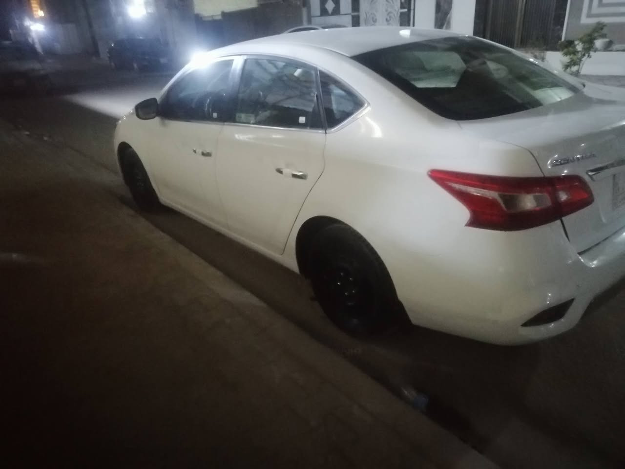 السلام عليكم نيسان سنتر موديل2019
السياره جاهزه كير مكينه حداديه تبريد تدفئه
تخم تاير جديد السياره فول فول عدا الفتحه
بصمه أبواب تحكم استيرن
جاهزه ع الاخر رقم ميسان  السياره بيها جاملغ امامي
مكانها نجف شراي اتصل ودلل
السعر ١٠٥ وبيها مجال بيع مستعجل
***********
