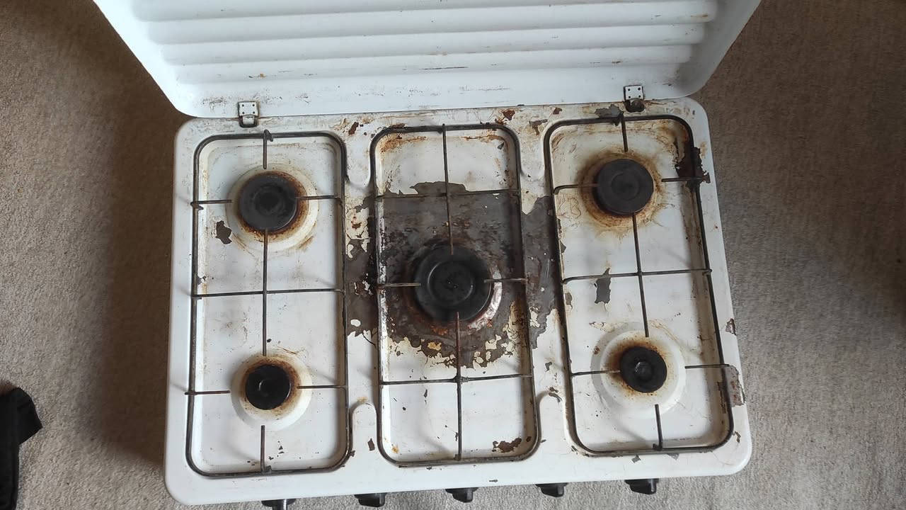 ميز أو ماطور مي+ طباخ كل وحد أو سعره خابر وتدلل ***********
