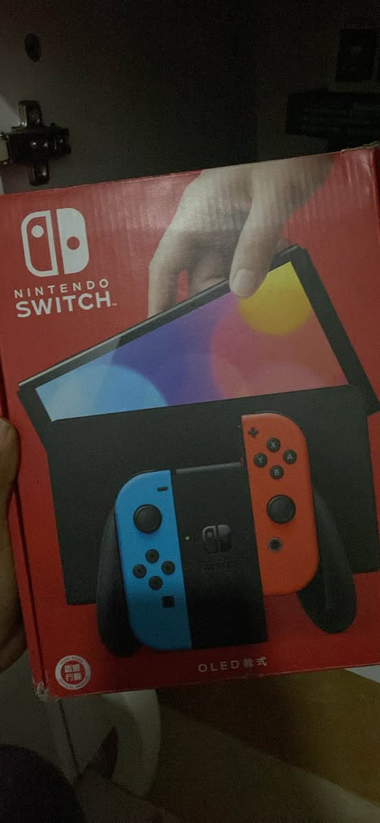 ينتندو سويتش OLED
ذاكرة داخلية 64 جيجا بايت
الجهاز جديد وفاضي بدون مشاكل
كرتونته موجودة وكامل الملحقات والقطع مالته موجودة
الجهاز معدل (مود) بالـ CHIP، يعني هاك شده
تقدر تستخدمه مثل كمبيوتر صغير لأن نظامه لينكس يشتغل عليه، وأيضاً مثل آيباد لأنه نظام أندرويد يشتغل عليه
الذاكرة ماركتها SanDisk بسعة 128 جيجا موجودة وماله

📢 متوفر للبيع مباشرة، أي شخص مهتم يگدر يتواصل ويا

Nintendow switch oled
بیرگەی ٦٤ گێگا بایت 
جیهازەکە زۆر خاوێنە بێ کێشەیە 
کارتۆنی خۆی ماوە جانتایەکیشی لەگەڵە هەموو ئەشیایەکانیشی ماوە 
جیهازەکە مۆد چیپ کراوە
واتا هاک کراوە 
ئەتوانی وەک کۆمپیتەرێکی بچووک بەکاری بێنیت چونکە  سیستەمە لینەکس ئەچێتە سەری وەک ئایپادیش ئەتوانی بەکاری بێنیت چونکە سیستەمە ئەندۆید ئەچێتە سەری میمۆریەکە مارکە. San disck لە جۆری ١٢٧ گێگای لەگەڵە كيفري, ديالى


**إذا كنت صاحب هذا الإعلان وتريد حذفه لأي سبب، رجاءا أرسل رسالة إلى الدعم الفني**