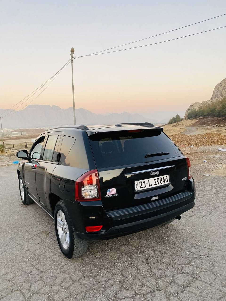 جیب کومپاس 4×4 مودیل 2017 مکینا 24 دەبل اکسل گیرتوماتیکو عادی 
 رقم سلیمانی بەناوخومەوایە  مواسافەت دوگمای خلیسک  کوشن جلدو ئیتار جوار جام کارابەی ئاویناکەرابەیو ئیتەر شاشە ئایپاتو کامیرا حساس سوکان فولیوم تحدید سورعا گرمیو تبریتی بەشارت کارابەی بەشارت تایاو ویل 18 سبوغ حیزام بوجوانی 
کوریناواش دەکام حسب قناعە ناونیشان کرکوک شوراو کوبون بنزینیشی هایە  *********** وست ئاپ فایبەر كركوك, العراق
