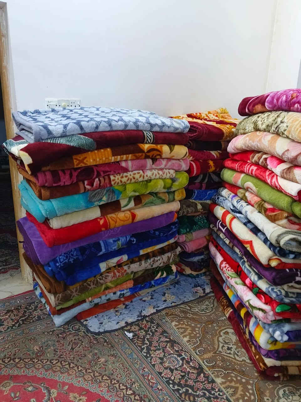 بطانيات باله اثخان ونفرين كبارب9القطعه ***********بي واتساب
