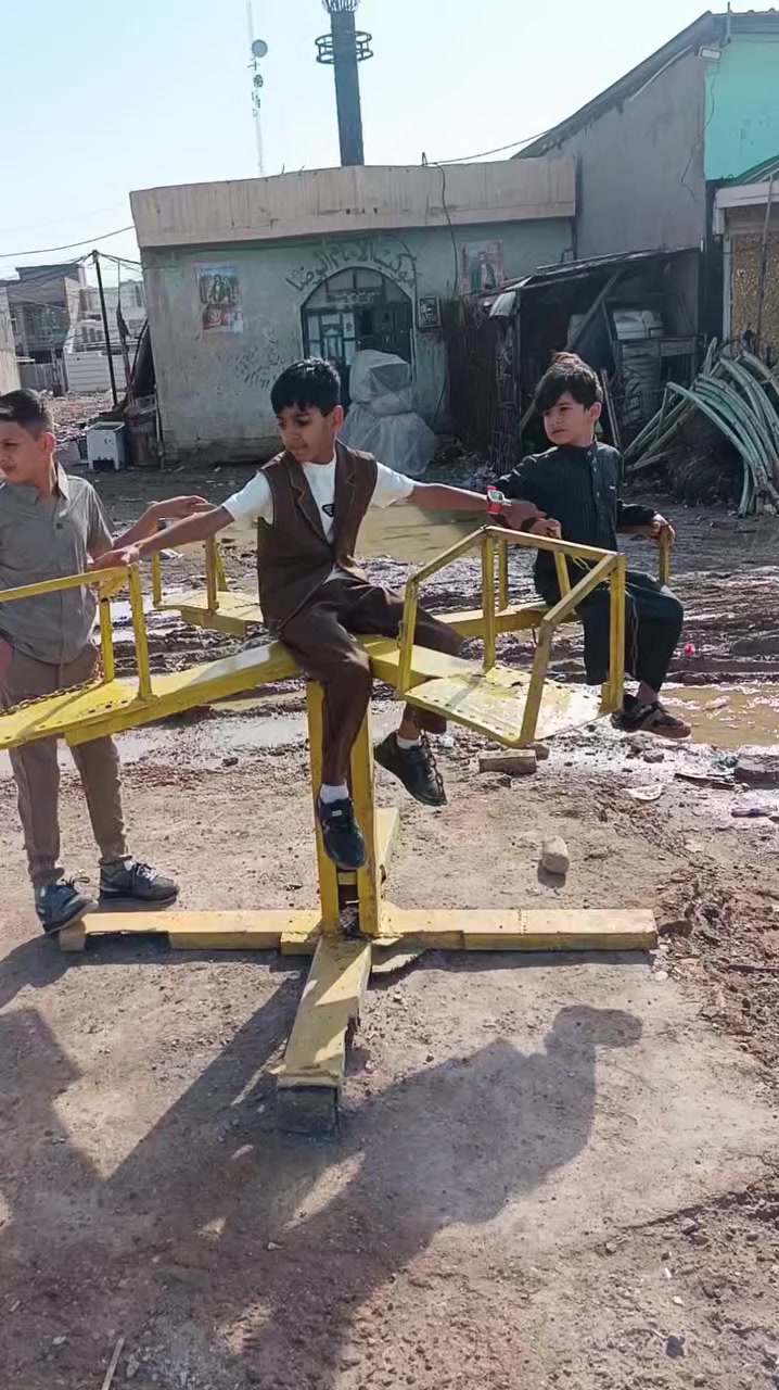 سلام عليكم شباب
فريره. وزحليكه لالبيع سعر خاص  
الرقم ***********
